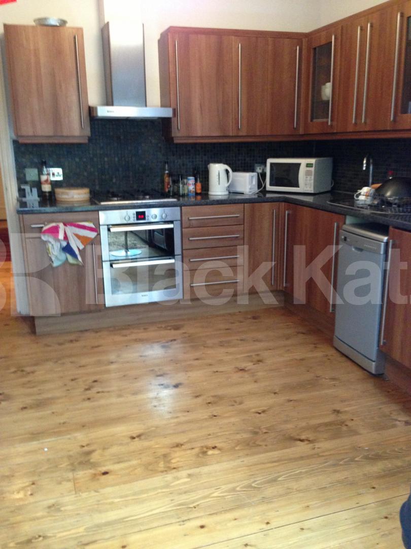 			NEW INSTRUCTION, 3 Bedroom, 1 bath, 1 reception Ground Floor Flat			 Cavendish Road, Clapham South 